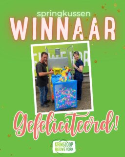 ๐ ๐ช๐ถ๐ป๐ฎ๐ฐ๐๐ถ๐ฒ-๐๐ฝ๐ฑ๐ฎ๐๐ฒ!
Eerder dit jaar hielden we in de winkel een leuke winactie: bezoekers konden kans maken op een springkussen door een actieformulier in te vullen.
De gelukkige winnaars zijn ๐ช๐ฒ๐ป๐ฑ๐ ๐ฒ๐ป ๐ ๐ฒ๐น๐๐ถ๐ป!๐ฅณ
En hoe mooi is dit: ze besloten het springkussen te schenken aan een goed doel, zodat nog meer kinderen ervan kunnen genieten. โค๏ธ
Gefeliciteerd Wendy en Melvin โ en dankjewel voor dit mooie gebaar!
#KringloopNieuweVorm #Winactie #Springkussen #GoedeDoelen #TweedehandsGeluk #SamenSterk